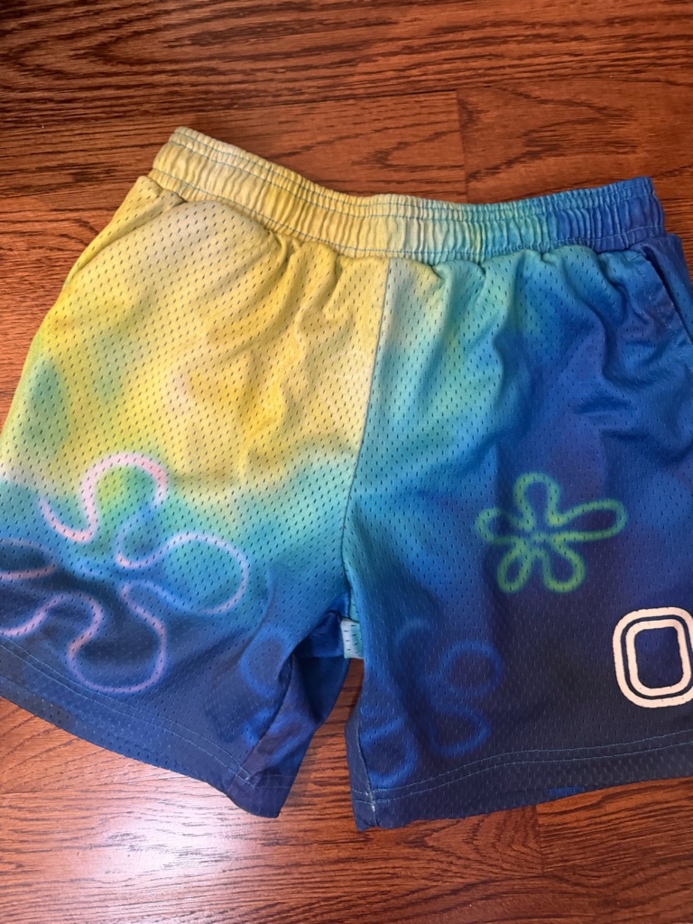 Overtime sponge bob shorts youth xl excellent condition
